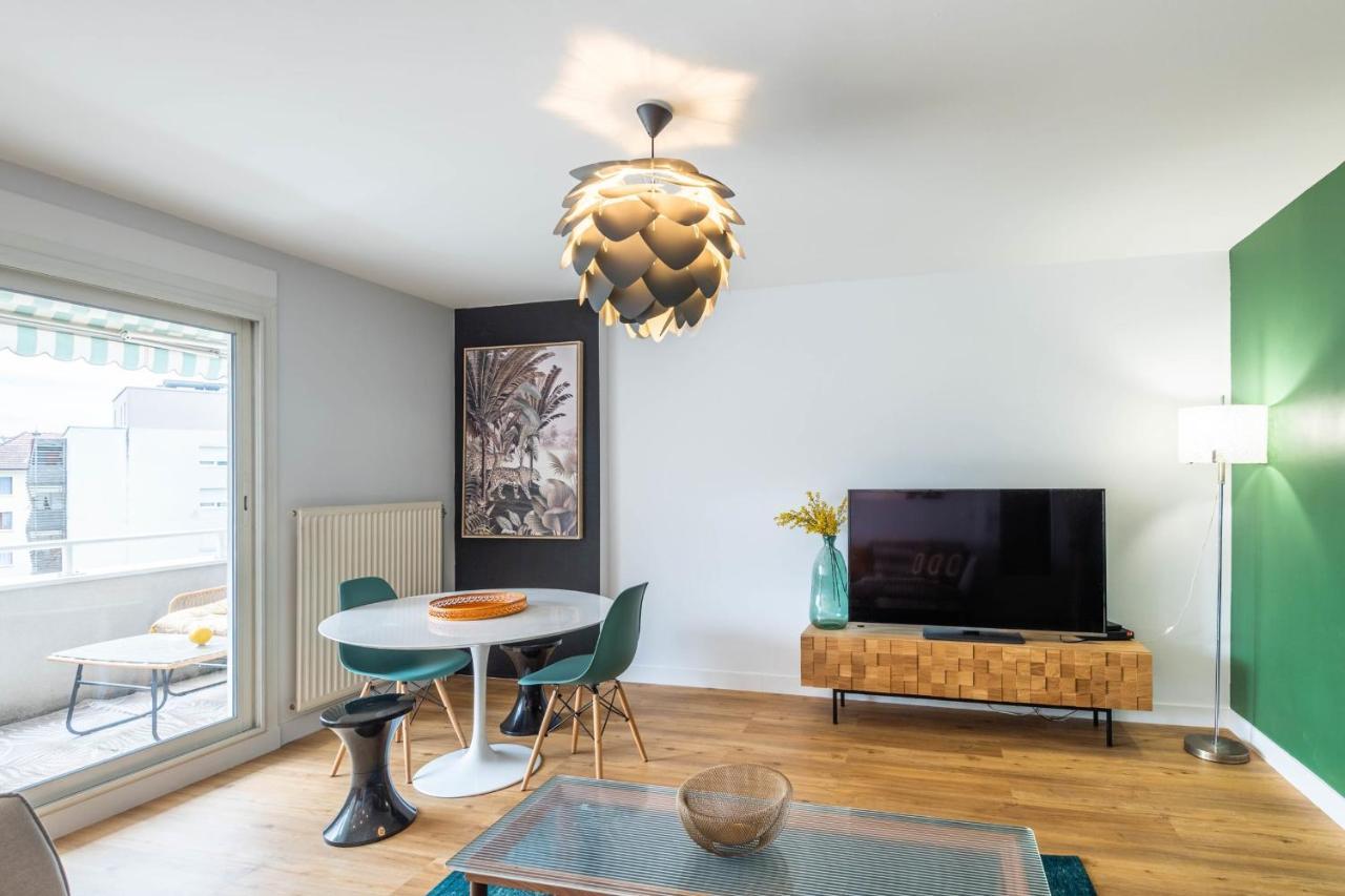 Florentine Furnished Flat Annecy Exterior foto